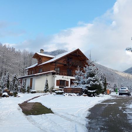 Gasthaus Maria Borlova Buitenkant foto