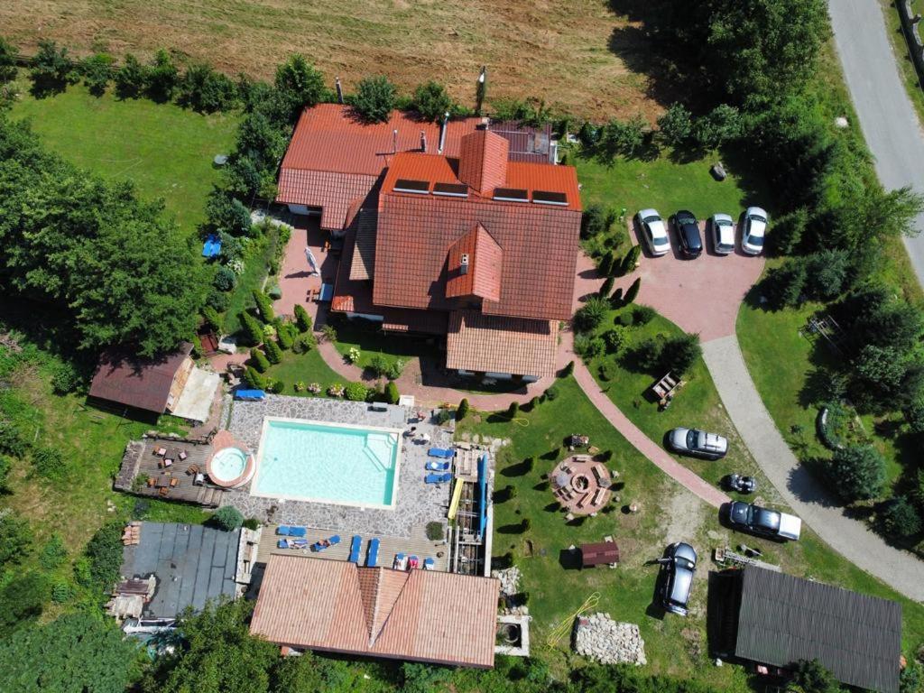 Gasthaus Maria Borlova Buitenkant foto