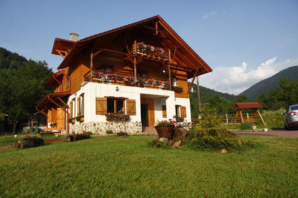 Gasthaus Maria Borlova Buitenkant foto