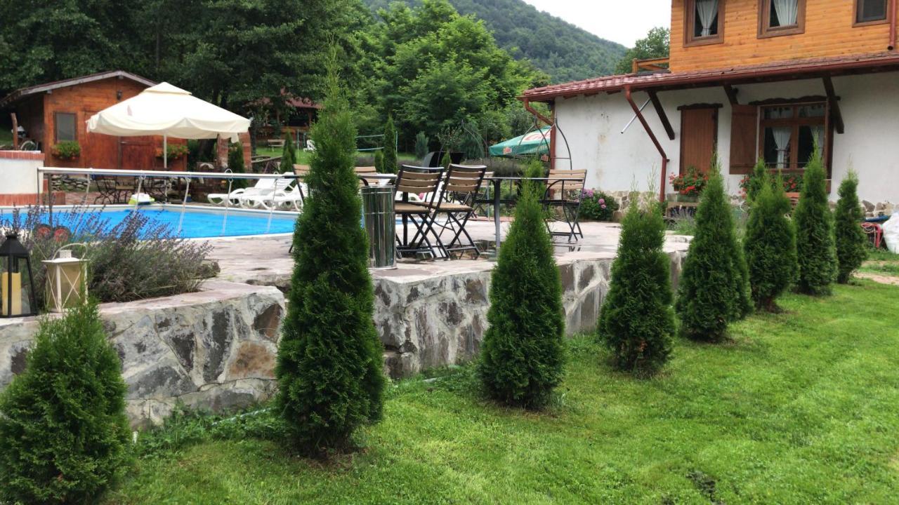 Gasthaus Maria Borlova Buitenkant foto